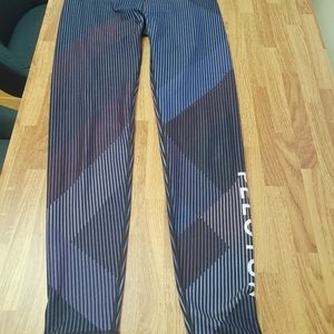 Peloton WITH full length leggings Medium